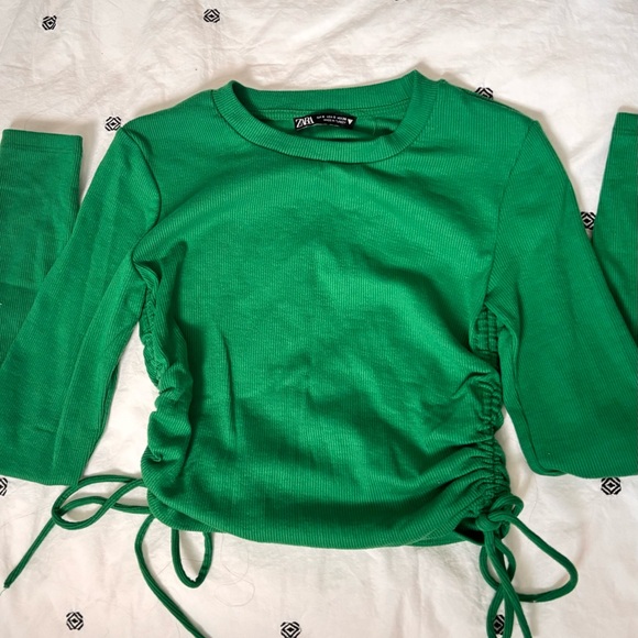 Zara long sleeve - Picture 1 of 1